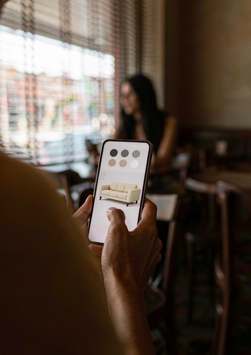 3D Product Interaction on Mobile: Designing for the Thumb